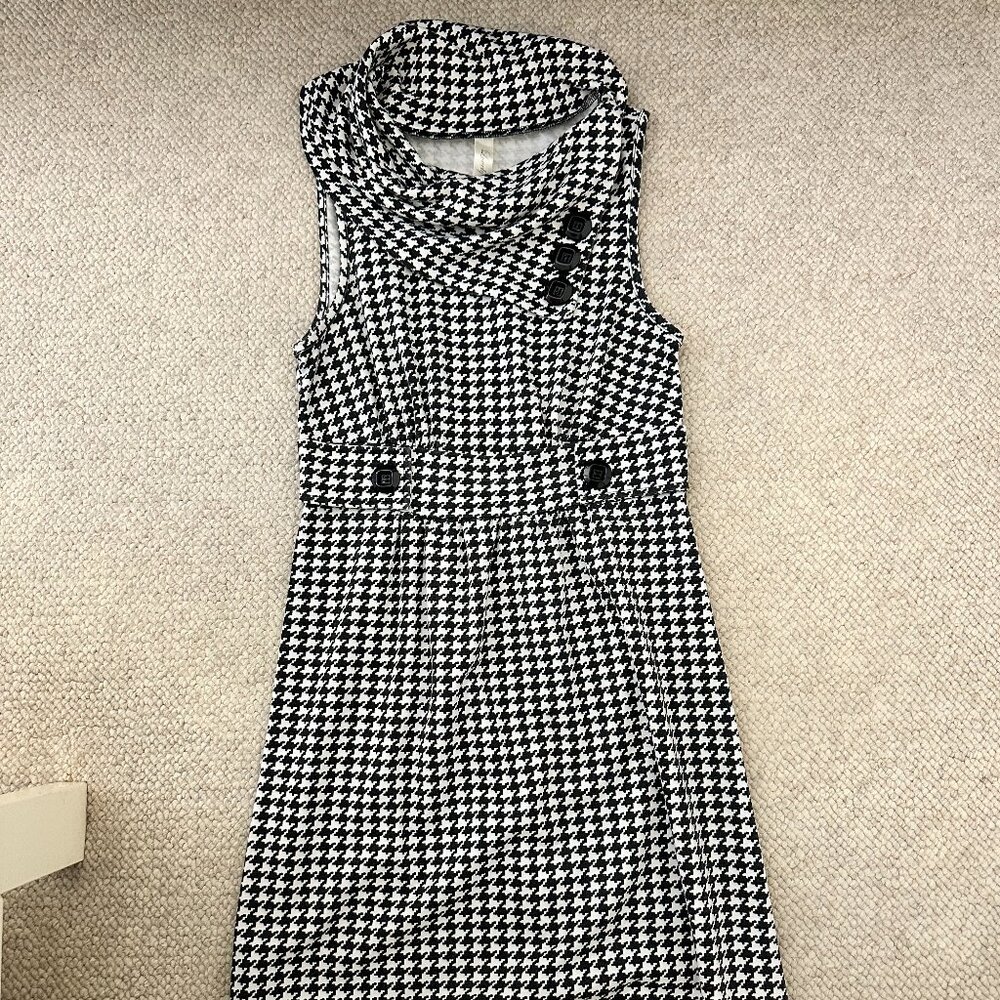 Vintage-Inspired Black and White Houndstooth Dress with Cowl Neck